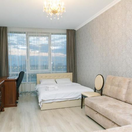 Apart Assistant On Smart Plaza Kiev Exterior foto