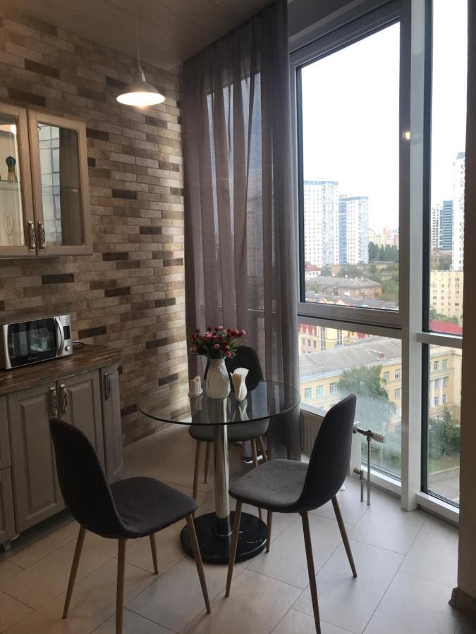 Apart Assistant On Smart Plaza Kiev Exterior foto