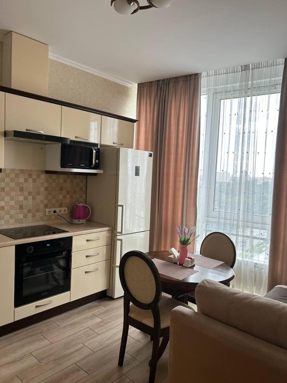 Apart Assistant On Smart Plaza Kiev Exterior foto