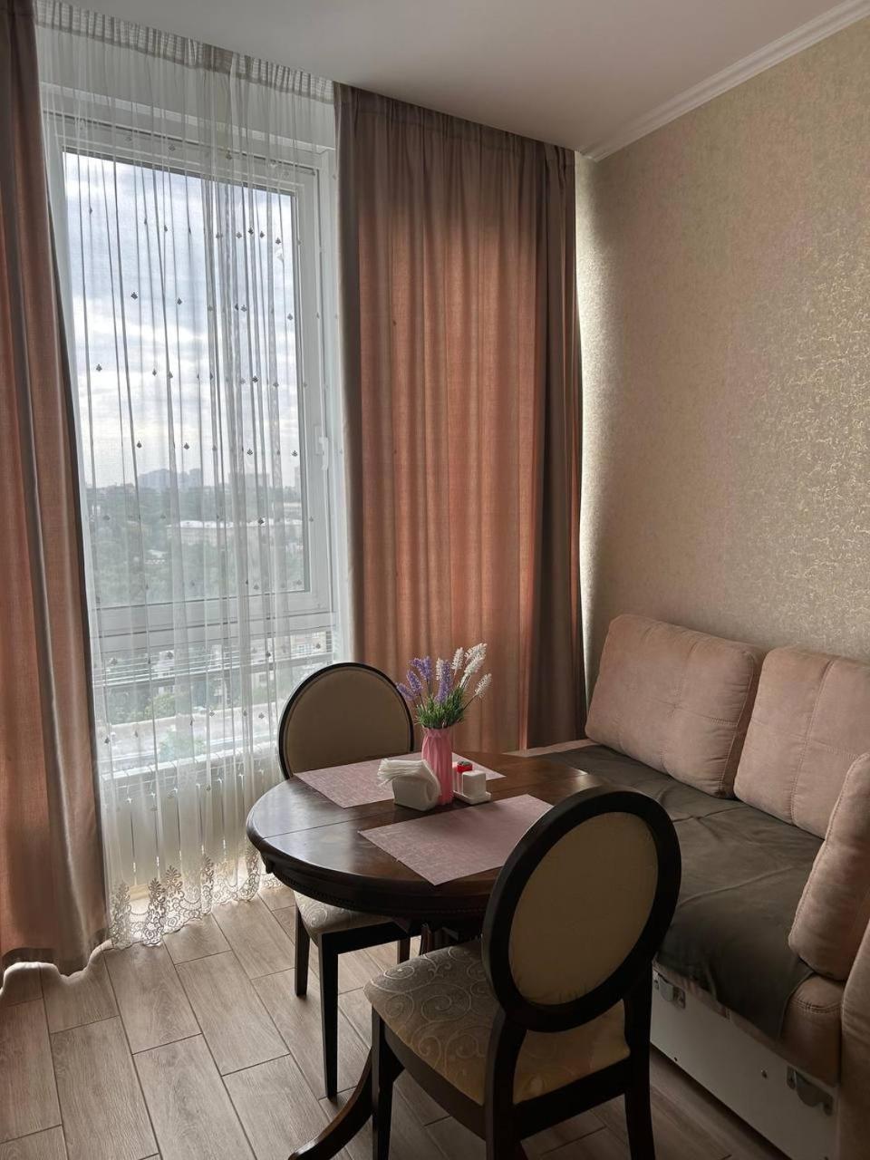 Apart Assistant On Smart Plaza Kiev Exterior foto