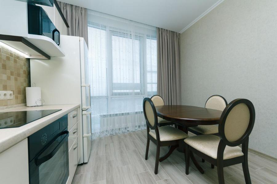 Apart Assistant On Smart Plaza Kiev Exterior foto