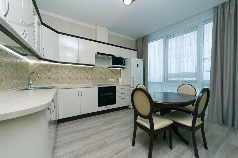 Apart Assistant On Smart Plaza Kiev Exterior foto
